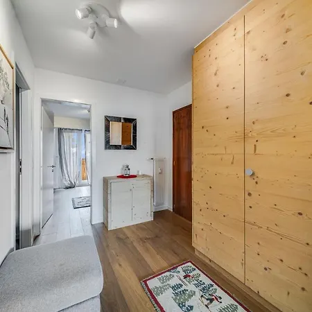 In The Heart Of Crans, Fireplace And Parking Buitenkant foto
