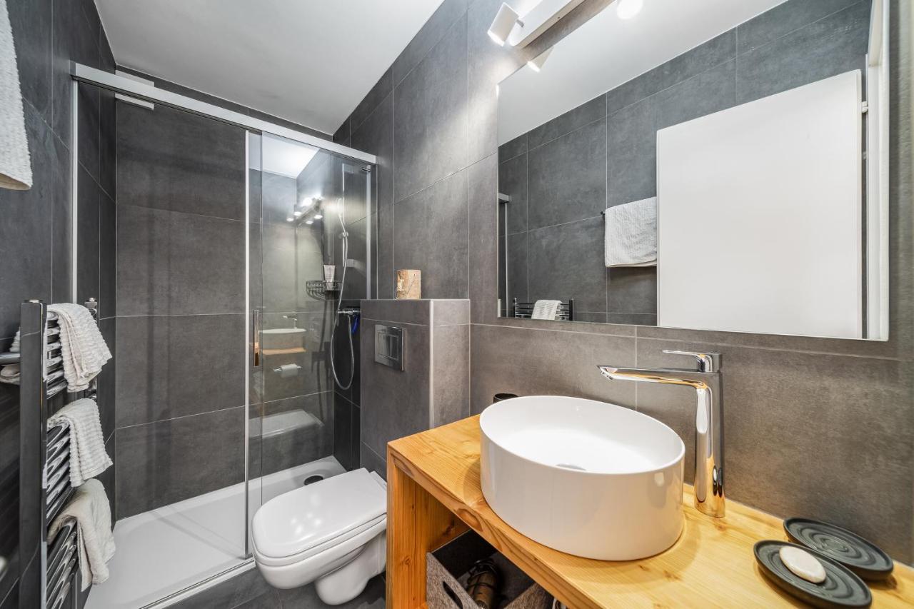 In The Heart Of Crans, Fireplace And Parking
